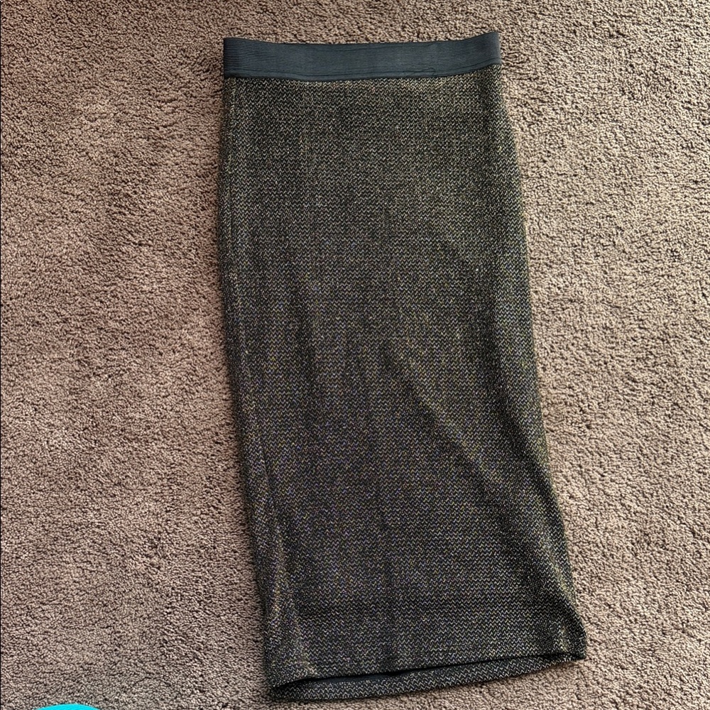 Elegant Black Pencil Skirt